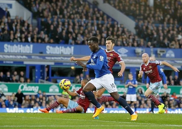 Romelu Lukaku Scores the Opener: Everton vs. West Ham United, Barclays Premier League - Goodison Park