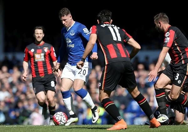 Ross Barkley Chases Down Charlie Daniels: Everton vs AFC Bournemouth, Barclays Premier League, Goodison Park