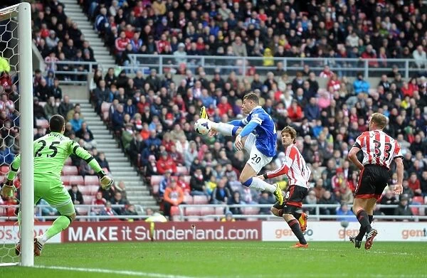 Ross Barkley's Thrilling Goal: Everton's 1-0 Lead Against Sunderland at Stadium of Light (BPL, 12-04-2014)