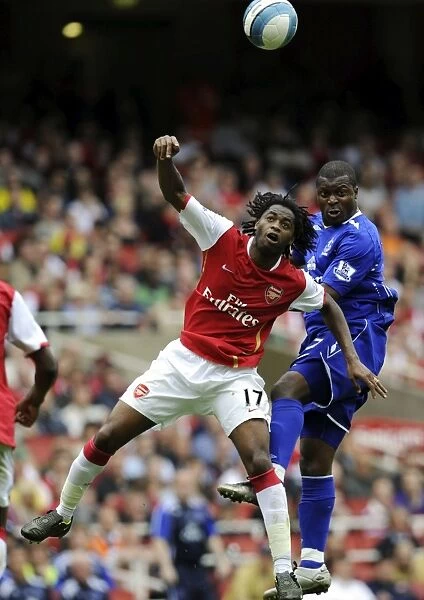 Song vs. Yakubu: Clash between Arsenal's Alexandre Song and Everton's Yakubu during the Barclays Premier League Match, Emirates Stadium, 2008