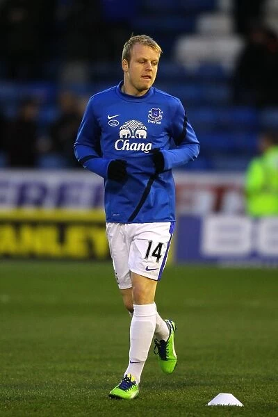 Steven Naismith's Dramatic FA Cup Showdown: Oldham Athletic vs. Everton (5-Round Clash at Boundary Park, 16-02-2013)