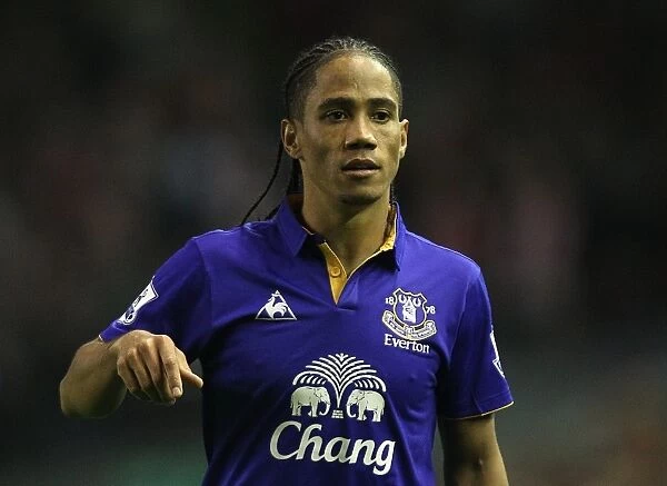 Steven Pienaar in Action for Everton Against Liverpool at Anfield (13 March 2012)