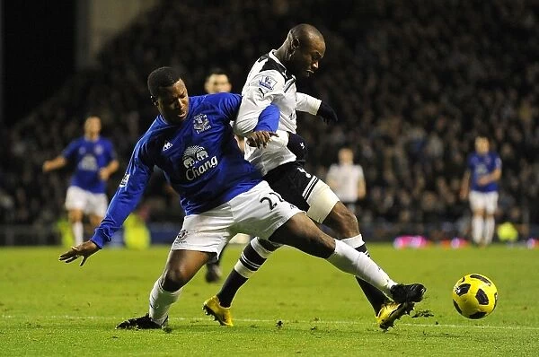 A Tight Battle for the Ball: Yakubu vs. Gallas - Everton vs. Tottenham (Premier League, Goodison Park, 05 January 2011)