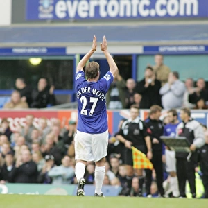 Andy Van der Meyde Bids Farewell to Everton Fans: A Heartfelt Salute