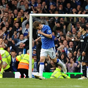 Diniyar Bilyaletdinov's Dramatic Late Winner: Everton Triumphs over Portsmouth in the Barclays Premier League