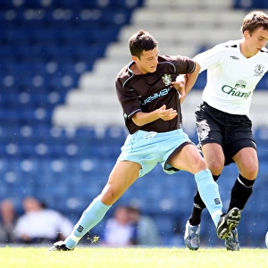 Everton's Bjarni Vidarsson in Action: Pre-Season Friendly vs. Bury (07/08)