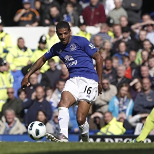 Everton's Jermaine Beckford Chases Victory: Everton FC vs Chelsea, Barclays Premier League, Goodison Park (22 May 2011)