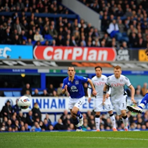 Jelavic's Thrilling Penalty: Everton's Epic Opener vs. Fulham (28 April 2012, Goodison Park)