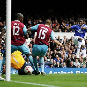 Joseph Yobo's Game-Winning Goal: Everton vs. West Ham United, Barclays Premier League, May 16, 2009