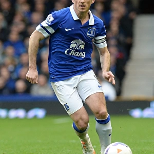 Leighton Baines and Everton's Triumph: 3-0 Victory Over Arsenal (Barclays Premier League, 06-04-2014)