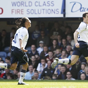 Leighton Baines Scores First Goal: Everton's Triumph over Portsmouth in the Barclays Premier League (21/3/09)
