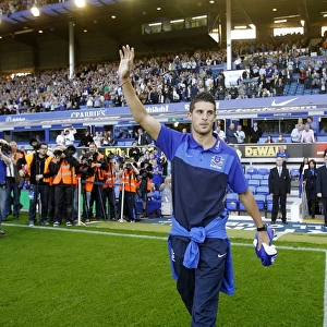 New Signing Introduced: Kevin Mirallas Premier League Debut with Everton vs Manchester United at Goodison Park (20-08-2012)