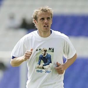 Phil Neville Honors Alan Ball: A Heartfelt Tribute During Everton's Warm-Up vs Manchester United (Everton v Manchester United, FA Barclays Premiership, Goodison Park, 28th April 2007)