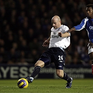 Portsmouth v Everton Portsmouths Manuel Fernandes in action against Lee Carsley