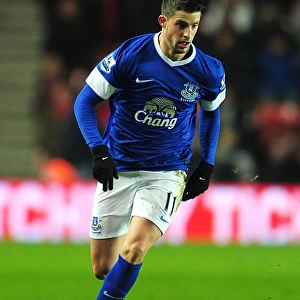 Stalemate at St. Mary's: Kevin Mirallas Defensive Leadership in Everton's 0-0 Draw vs. Southampton (21-01-2013)