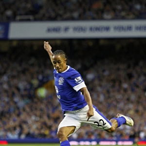 Steven Pienaar's Stunning Goal: Everton's 1-0 Victory Over Manchester United at Goodison Park (2012)