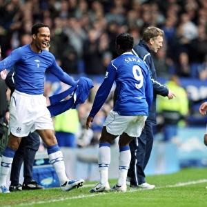 Unstoppable Everton: Saha and Lescott's Euphoric 2-0 Goal Celebration (08/09 Premier League)
