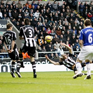 Yobo's Striking Moment: Everton vs. Newcastle United, Barclays Premier League, 2008-09 Season