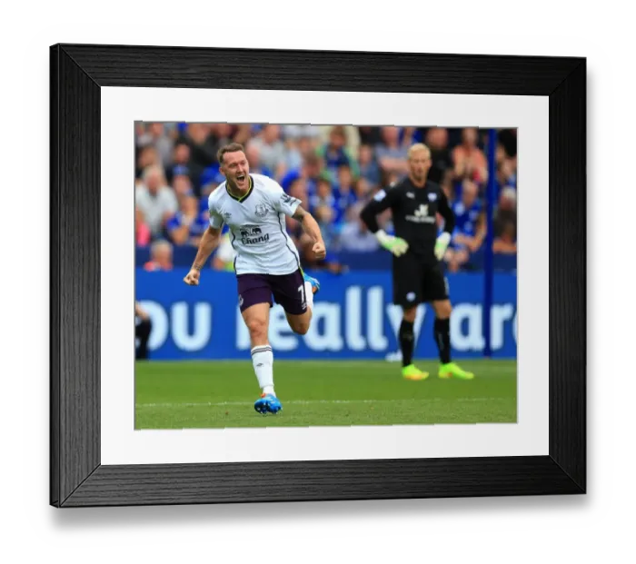 Framed Print : Everton's Aiden McGeady Scores Stunner: First Goal of Premier League Season vs Leicester City