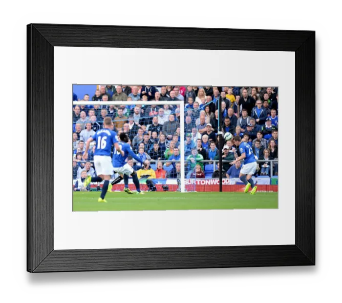 Framed Print : Barclays Premier League - Everton v Arsenal - Goodison Park
