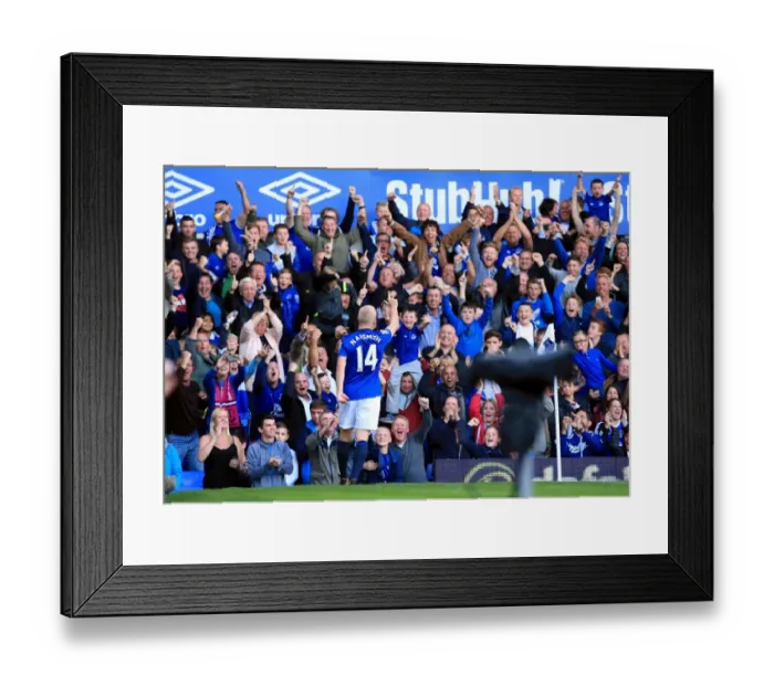 Framed Print : Steven Naismith's Brace: Everton's Double Strike Against Arsenal at Goodison Park