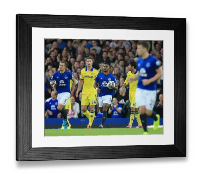 Framed Print : Eto'o Scores Hat-trick: Everton's Thrilling 3-1 Victory Over Chelsea in Premier League