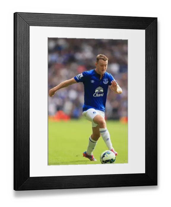 Framed Print : Everton's Aiden McGeady in Action: Everton vs. West Bromwich Albion, The Hawthorns - Barclays Premier League Framed Print : Everton's Aiden McGeady in Action: Everton vs. West Bromwich Albion, The Hawthorns - Barclays Premier League