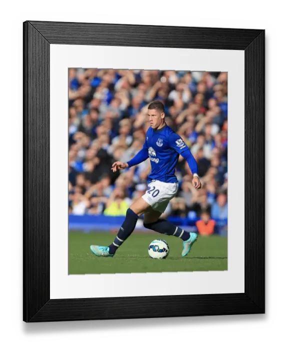Framed Print : Everton's Ross Barkley in Action against Aston Villa, Barclays Premier League, Goodison Park Framed Print : Everton's Ross Barkley in Action against Aston Villa, Barclays Premier League, Goodison Park