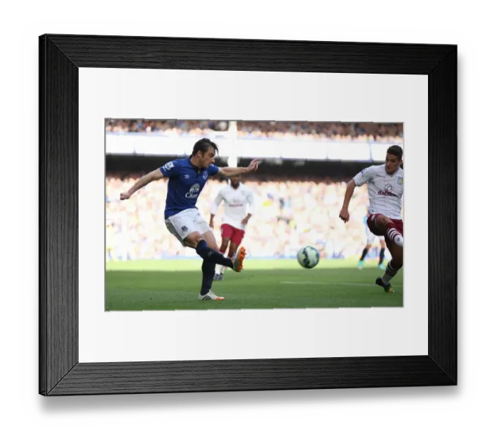 Framed Print : Leighton Baines in Action: Everton vs Aston Villa, Barclays Premier League - Goodison Park Framed Print : Leighton Baines in Action: Everton vs Aston Villa, Barclays Premier League - Goodison Park