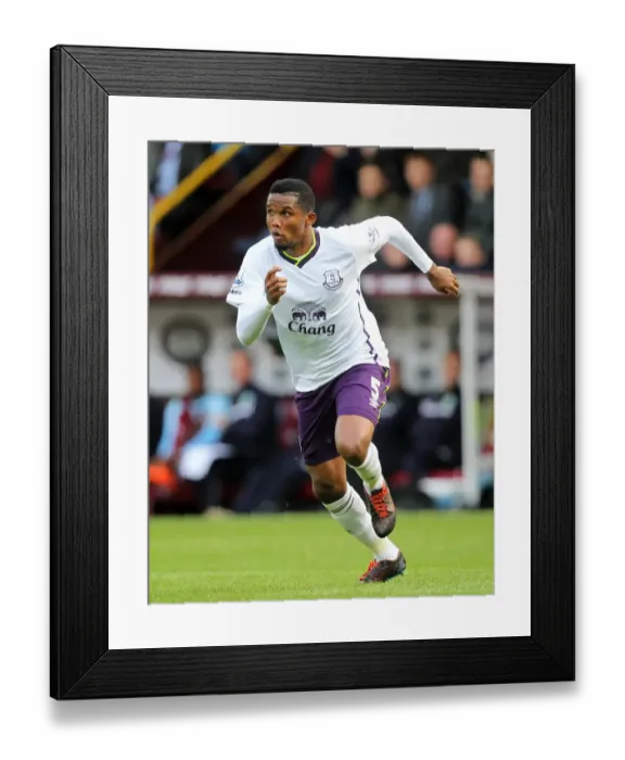 Framed Print : Eto'o in Action: Everton vs. Burnley, Barclays Premier League - Lynne Cameron Framed Print : Eto'o in Action: Everton vs. Burnley, Barclays Premier League - Lynne Cameron