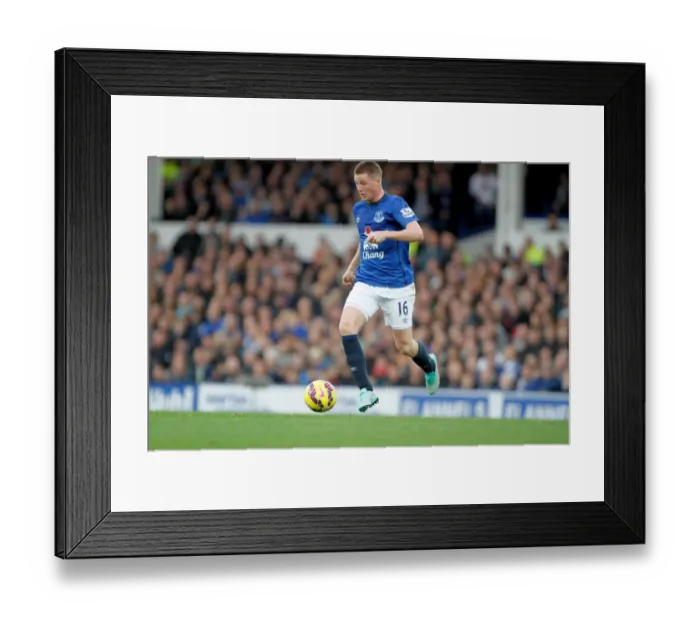 Framed Print : James McCarthy in Action: Everton vs Swansea City, Barclays Premier League at Goodison Park Framed Print : James McCarthy in Action: Everton vs Swansea City, Barclays Premier League at Goodison Park