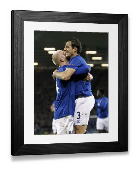 Framed Print : Naismith Scores Third as Everton Defeats Lille in Europa League Framed Print : Naismith Scores Third as Everton Defeats Lille in Europa League