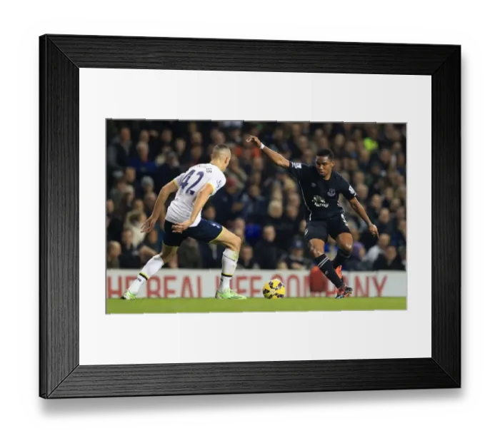 Framed Print : Barclays Premier League - Tottenham Hotspur v Everton - White Hart Lane