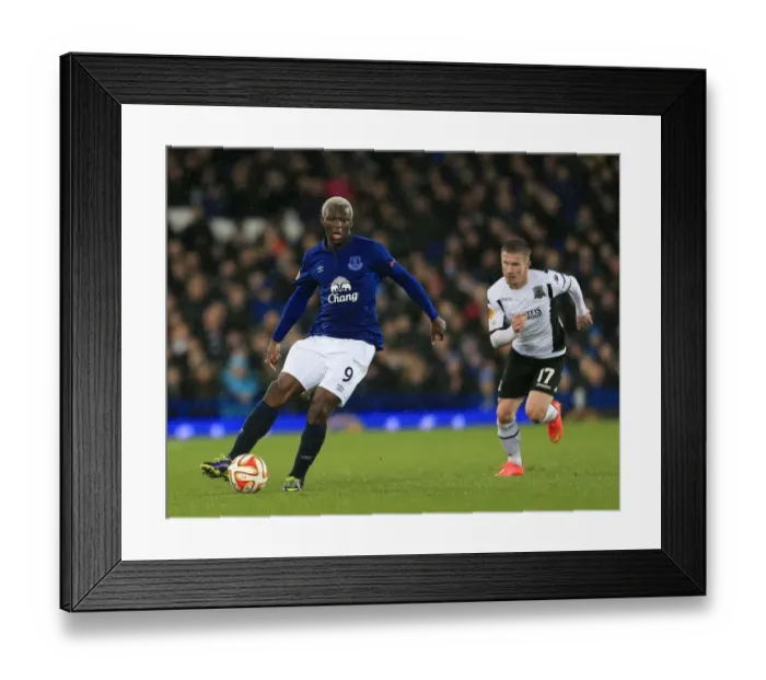 Framed Print : Arouna Kone in Action: Everton vs FK Krasnodar, UEFA Europa League Group H, Goodison Park