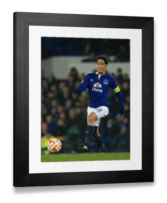 Framed Print : Everton vs FK Krasnodar: Europa League Showdown at Goodison Park - Steven Pienaar in Action Framed Print : Everton vs FK Krasnodar: Europa League Showdown at Goodison Park - Steven Pienaar in Action