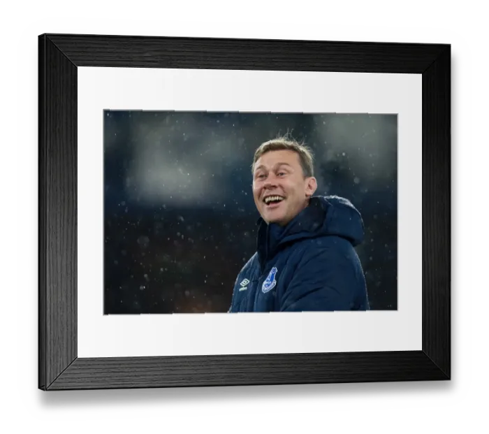 Framed Print : Duncan Ferguson Leads Everton in Europa League Clash Against FK Krasnodar at Goodison Park Framed Print : Duncan Ferguson Leads Everton in Europa League Clash Against FK Krasnodar at Goodison Park