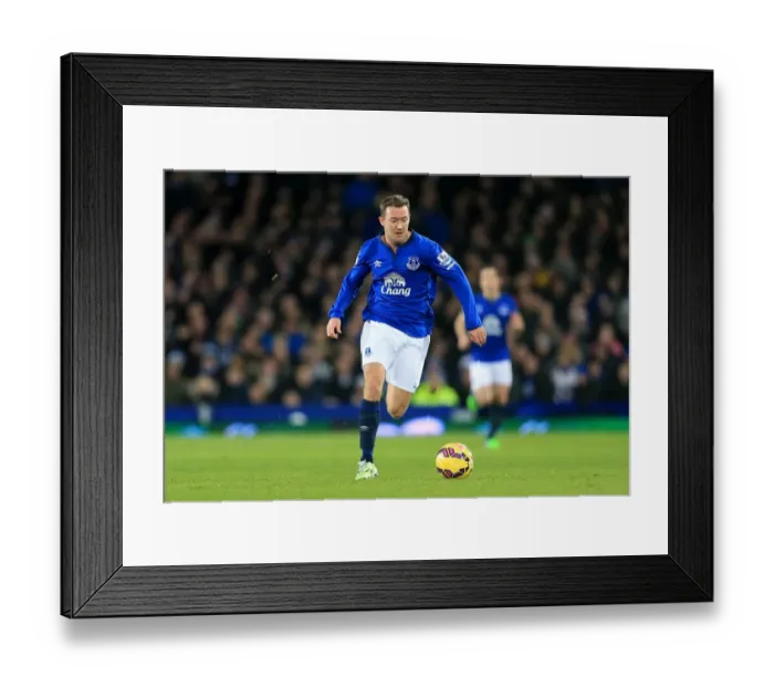 Framed Print : Aiden McGeady in Action: Everton vs. Queens Park Rangers, Premier League - Goodison Park Framed Print : Aiden McGeady in Action: Everton vs. Queens Park Rangers, Premier League - Goodison Park