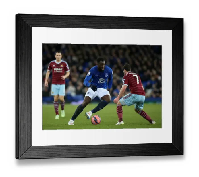 Framed Print : Lukaku vs Jarvis: FA Cup Third Round Battle at Goodison Park