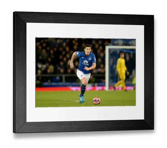 Framed Print : Gareth Barry Leads Everton in FA Cup Battle against West Ham United at Goodison Park Framed Print : Gareth Barry Leads Everton in FA Cup Battle against West Ham United at Goodison Park