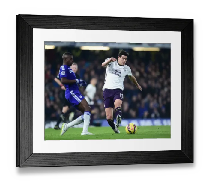 Framed Print : Gareth Barry in Action: Everton vs. Chelsea, Barclays Premier League, Stamford Bridge Framed Print : Gareth Barry in Action: Everton vs. Chelsea, Barclays Premier League, Stamford Bridge