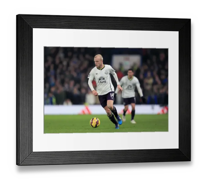 Framed Print : Steven Naismith in Action: Chelsea vs. Everton, Barclays Premier League at Stamford Bridge Framed Print : Steven Naismith in Action: Chelsea vs. Everton, Barclays Premier League at Stamford Bridge