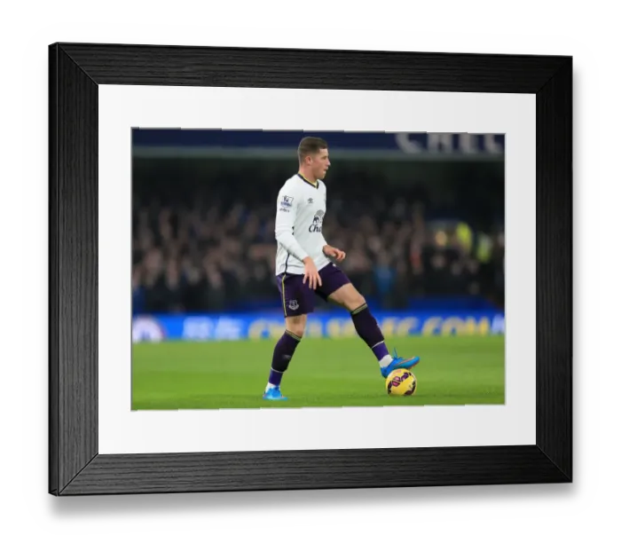 Framed Print : Ross Barkley in Action: Premier League Showdown - Chelsea vs. Everton (Stamford Bridge) Framed Print : Ross Barkley in Action: Premier League Showdown - Chelsea vs. Everton (Stamford Bridge)