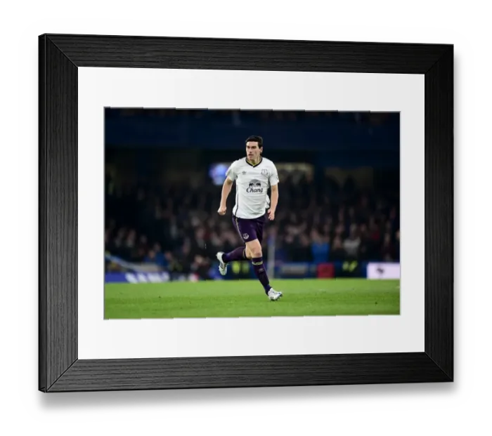 Framed Print : Gareth Barry vs. Chelsea: A Football Showdown at Stamford Bridge - Everton vs. Blues, Barclays Premier League Framed Print : Gareth Barry vs. Chelsea: A Football Showdown at Stamford Bridge - Everton vs. Blues, Barclays Premier League