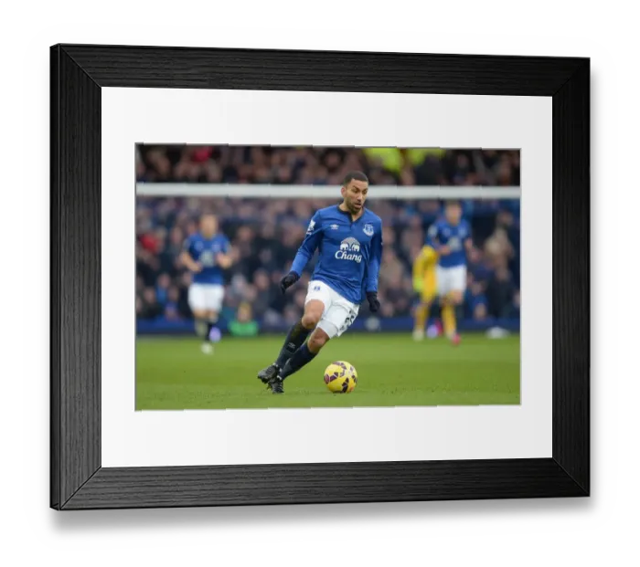 Framed Print : Aaron Lennon in Action: Everton vs Leicester City, Premier League 2015 - Everton's Star Player at Goodison Park Framed Print : Aaron Lennon in Action: Everton vs Leicester City, Premier League 2015 - Everton's Star Player at Goodison Park