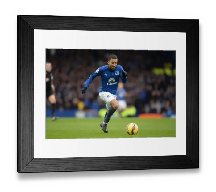 Framed Print : Everton's Aaron Lennon Shines: Everton vs Leicester City, Premier League 2015 - Action Image from Goodison Park Framed Print : Everton's Aaron Lennon Shines: Everton vs Leicester City, Premier League 2015 - Action Image from Goodison Park