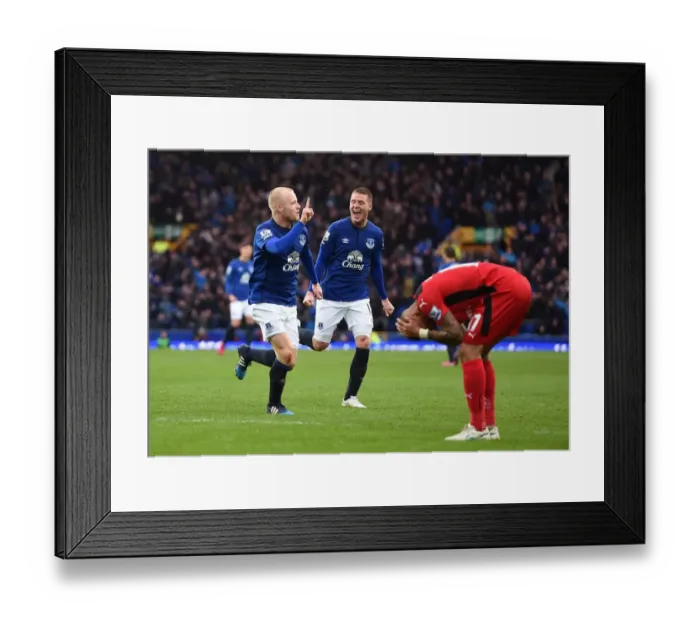 Framed Print : Naismith's Stunner: Everton's First Goal Euphoria vs Leicester City Framed Print : Naismith's Stunner: Everton's First Goal Euphoria vs Leicester City