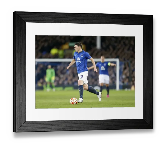 Framed Print : Gareth Barry Leads Everton in Europa League Showdown against BSC Young Boys at Goodison Park Framed Print : Gareth Barry Leads Everton in Europa League Showdown against BSC Young Boys at Goodison Park