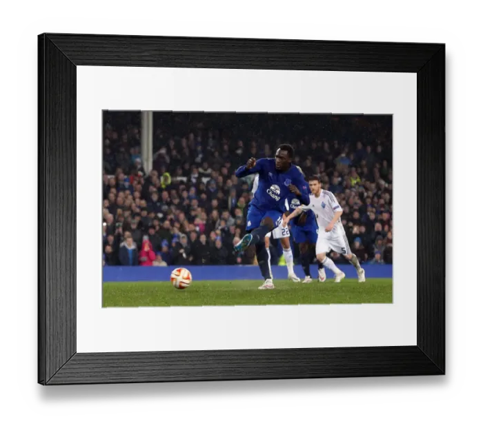 Framed Print : Everton's Romelu Lukaku Scores Second Goal in Europa League Clash vs Dynamo Kiev Framed Print : Everton's Romelu Lukaku Scores Second Goal in Europa League Clash vs Dynamo Kiev