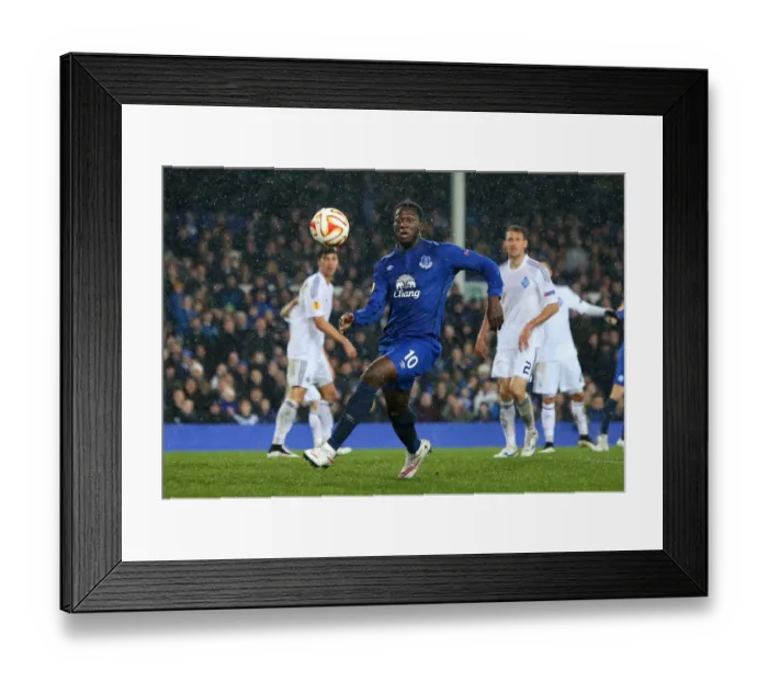 Framed Print : Everton's Romelu Lukaku in UEFA Europa League Action: Everton vs Dynamo Kiev Framed Print : Everton's Romelu Lukaku in UEFA Europa League Action: Everton vs Dynamo Kiev