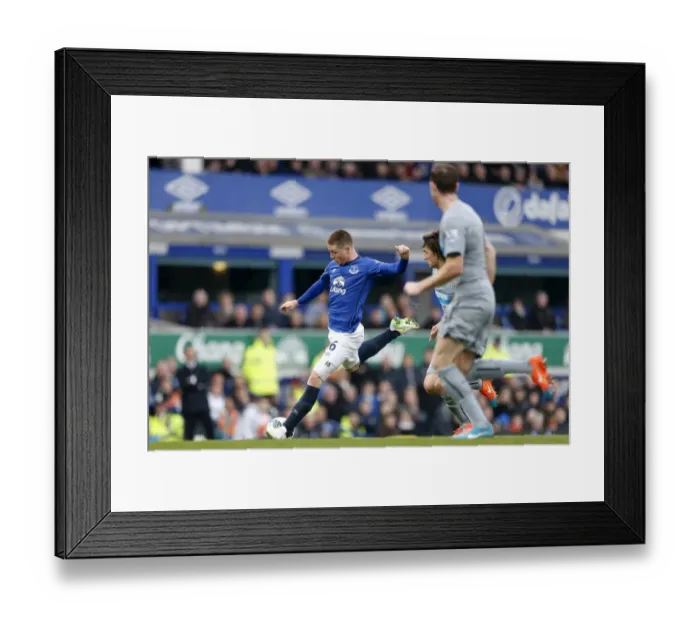 Framed Print : Barclays Premier League - Everton v Newcastle United - Goodison Park Framed Print : Barclays Premier League - Everton v Newcastle United - Goodison Park